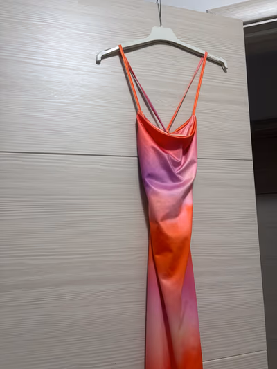 vestido colorido by SHEIN — pre-loved on Thrifted.mt