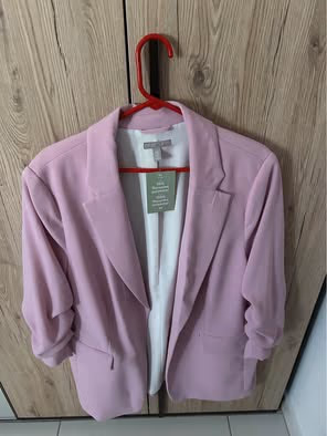 Giacca rosa — pre-loved on Thrifted.mt