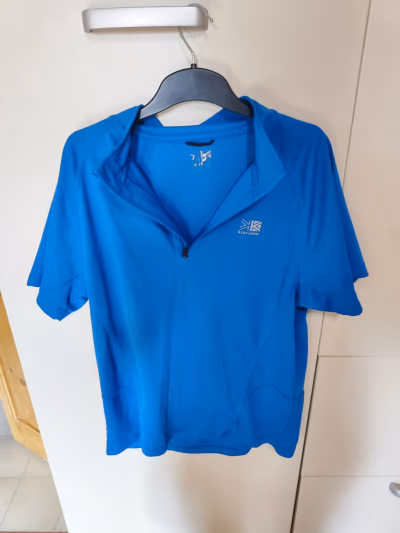 Blue shirt — pre-loved on Thrifted.mt