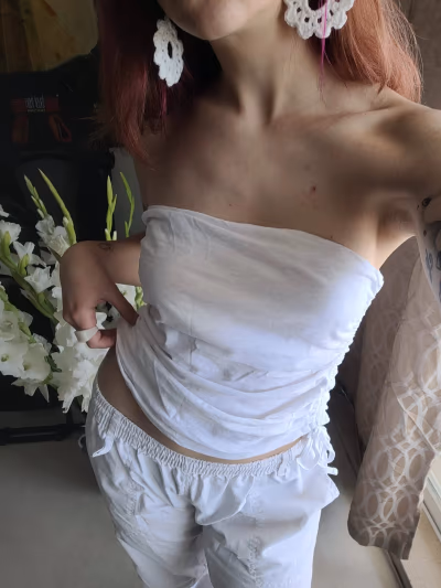 Cute white cotton top by Next — pre-loved on Thrifted.mt