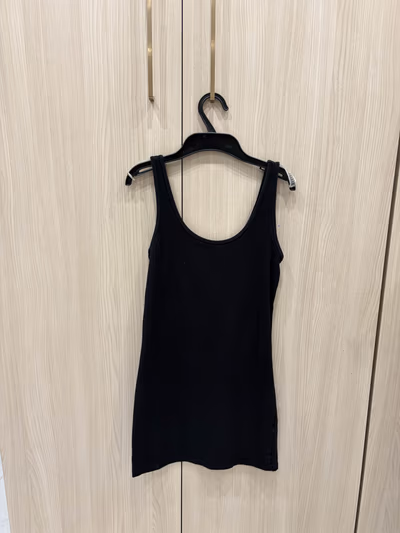 Classic black tank top — pre-loved on Thrifted.mt