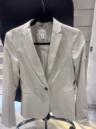 Beige H&M Tailored Blazer by H&M — pre-loved on Thrifted.mt