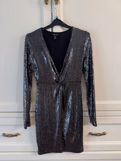 Sparkly Black Mini Dress by New Look — pre-loved on Thrifted.mt