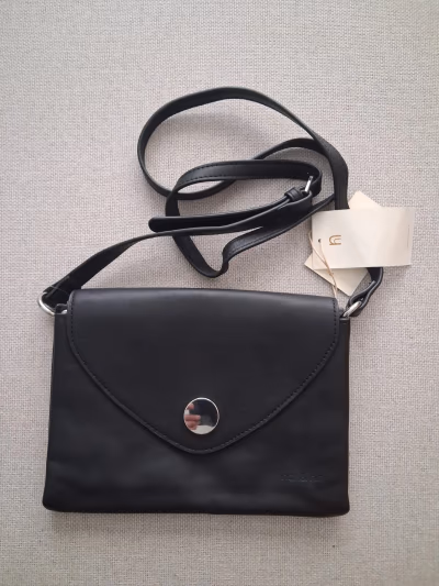 Nat & Nin Paris leather should bag by Nat & Nin — pre-loved on Thrifted.mt
