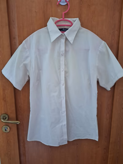 Premier Pink Short Sleeve Poplin Shirt by Premier — pre-loved on Thrifted.mt