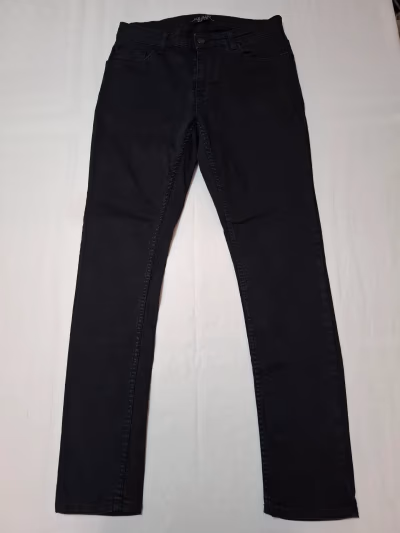 Men's LC Waikiki Black Slim Fit Jeans (W32 L31) — pre-loved on Thrifted.mt