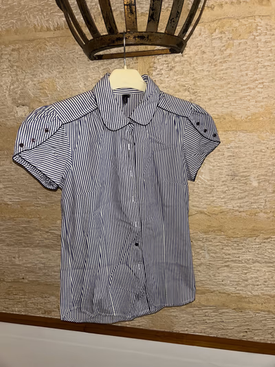 Striped Puff Sleeve Shirt by Topshop — pre-loved on Thrifted.mt