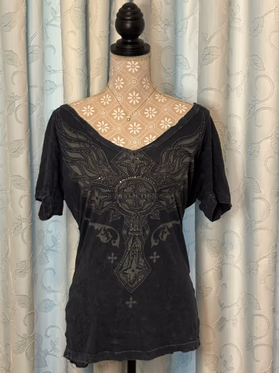 Affliction Live Fast Top Y2K by Afflic — pre-loved on Thrifted.mt
