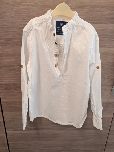White linen blend boys shirt like new  by Zara — pre-loved on Thrifted.mt