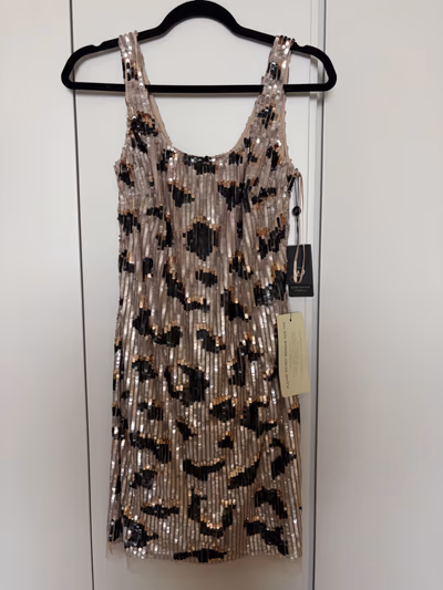 Adrianna Papell Sequin Mini Dress by Adrianna Papell — pre-loved on Thrifted.mt