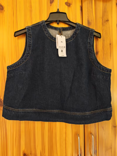 Brand new Primark Dark wash denim sleeveless top by Primark — pre-loved on Thrifted.mt