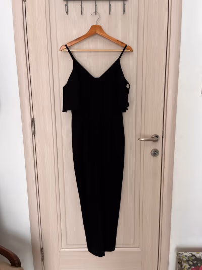 Topshop Black Topshop Jumpsuit by Topshop — pre-loved on Thrifted.mt
