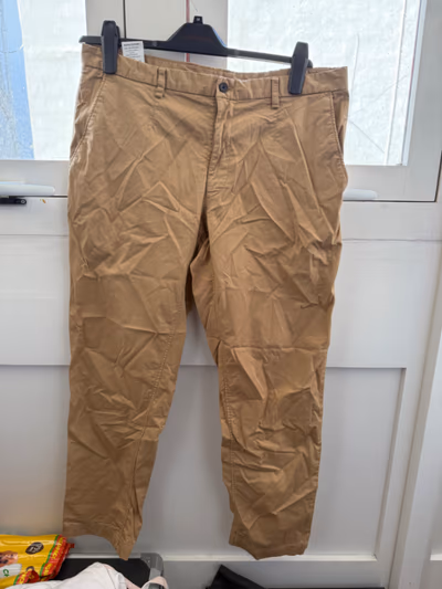 Contemporary Fit Chino Trousers — pre-loved on Thrifted.mt
