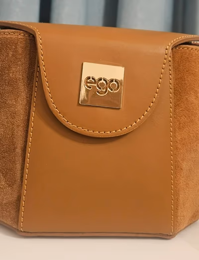 Tan brown Ego crossbody bag — pre-loved on Thrifted.mt