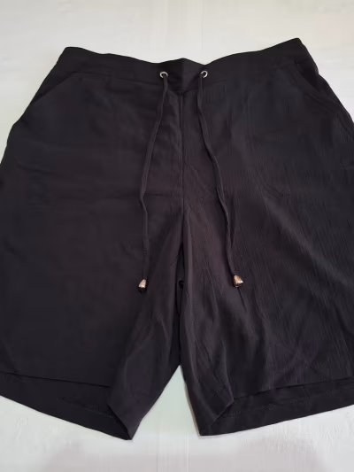 Papaya (Matalan) Black Drawstring Casual Shorts - Brand New — pre-loved on Thrifted.mt