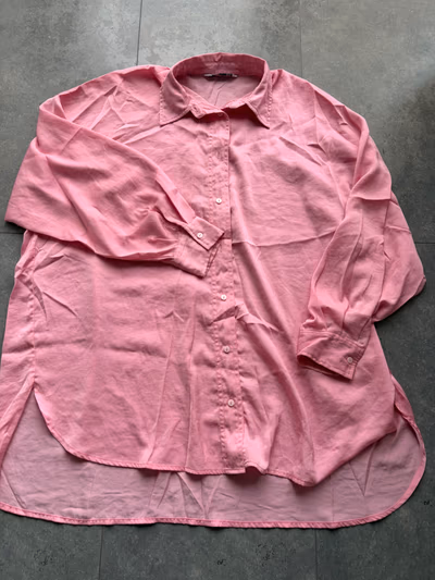 Pink Oversized Button-Up Shirt by Stradivarius — pre-loved on Thrifted.mt