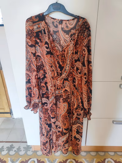 Burnt orange dress — pre-loved on Thrifted.mt