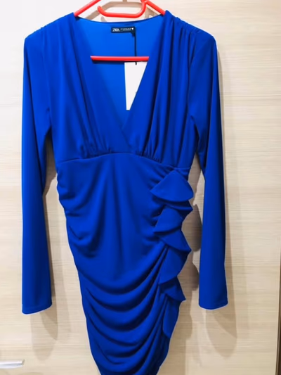 Zara Royal Blue Ruched Dress by Zara — pre-loved on Thrifted.mt