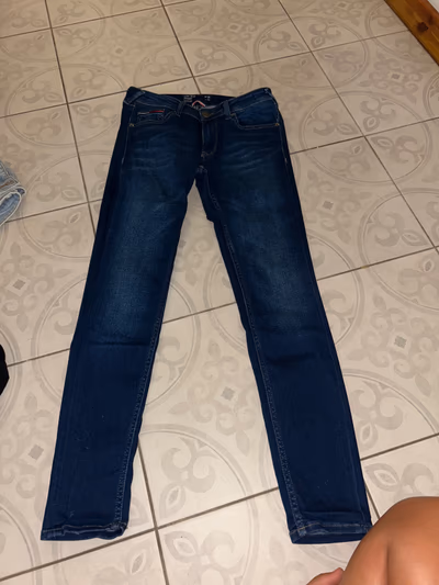 Tommy Jeans Low Rise Skinny by Tommy Jeans — pre-loved on Thrifted.mt