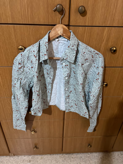 Floral button down shirt by Primark — pre-loved on Thrifted.mt