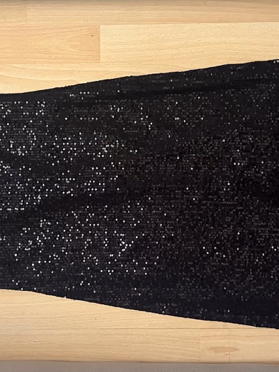 Black sequin pull&bear midi dress by Pull&Bear — pre-loved on Thrifted.mt