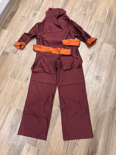 Set coordinato bordeaux e arancione by Max Mara — pre-loved on Thrifted.mt