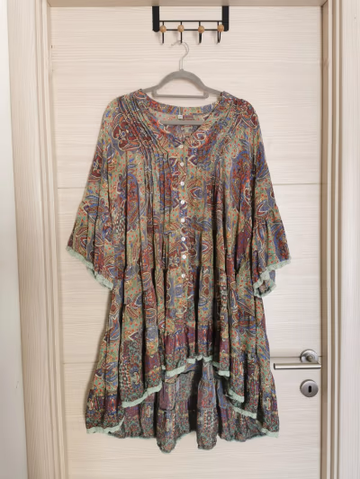 Paisley Tiered Boho Tunic Dress — pre-loved on Thrifted.mt