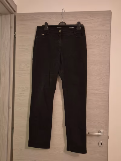 Betty Barclay black denim trousers by Betty Barclay — pre-loved on Thrifted.mt