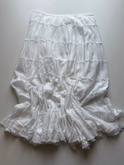 Cato White Skirt Y2K by Cato — pre-loved on Thrifted.mt