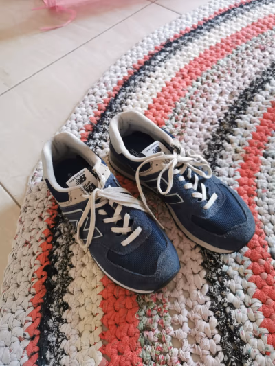 Navy New Balance 574 size 39 by New Balance  — pre-loved on Thrifted.mt