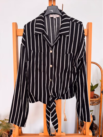 Amy Lynn striped tie-front shirt by Amy Lynn — pre-loved on Thrifted.mt