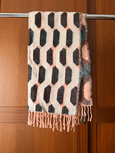 Pink Scarf — pre-loved on Thrifted.mt