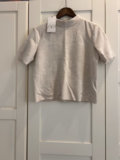 Jersey ligero corto de Zara by Zara — pre-loved on Thrifted.mt