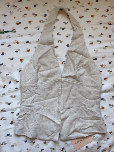 Shein top — pre-loved on Thrifted.mt