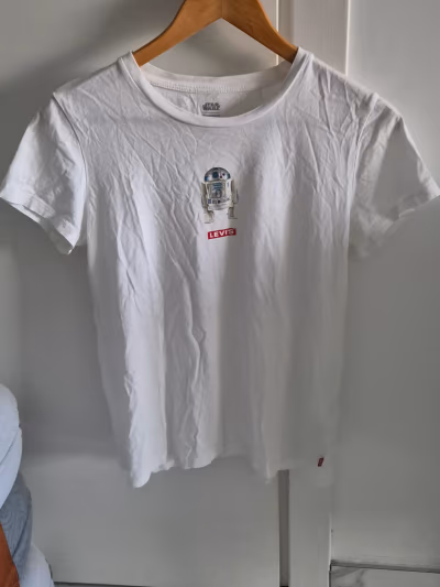 Star Wars Levi's graphic tee by Levi's — pre-loved on Thrifted.mt