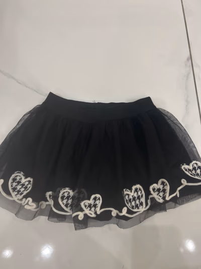 Black Tulle Heart Skirt — pre-loved on Thrifted.mt