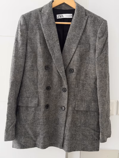 Grey Checked Double-Breasted Blazer by Zara — pre-loved on Thrifted.mt