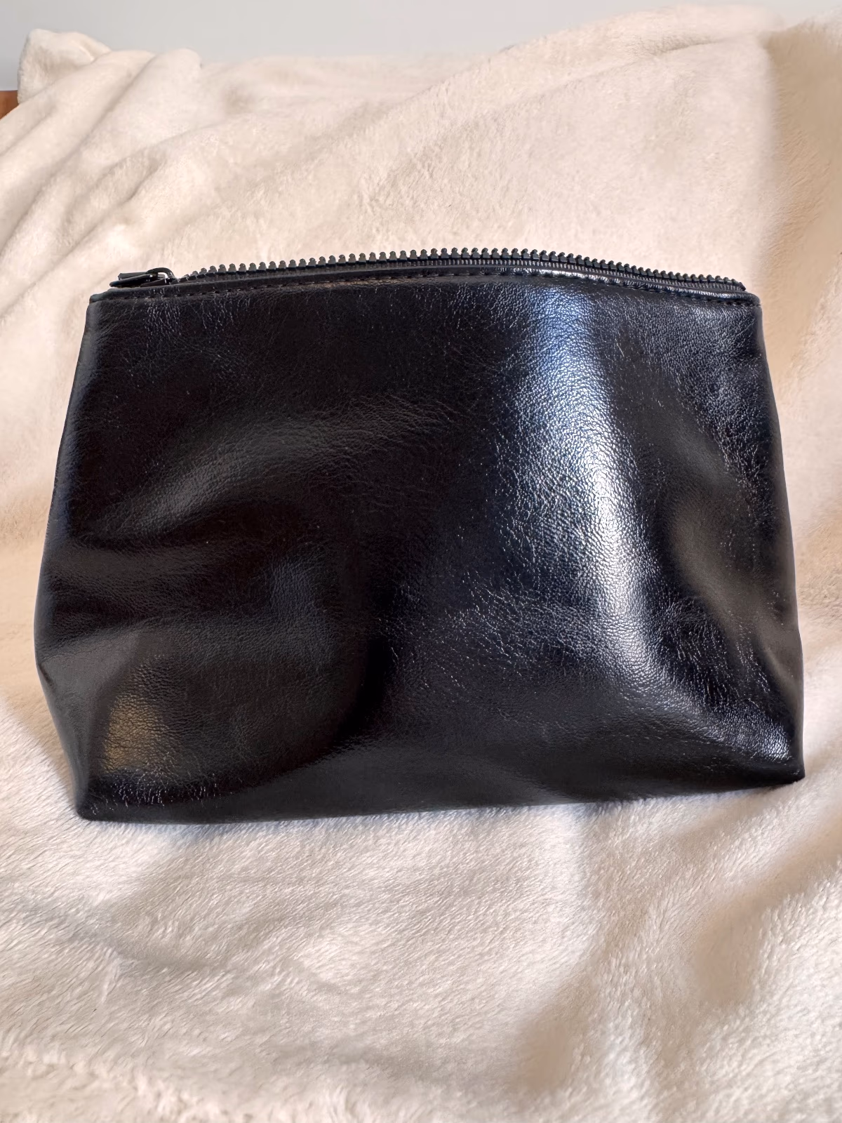 Yves Saint Laurent Black Pouch, photo 2