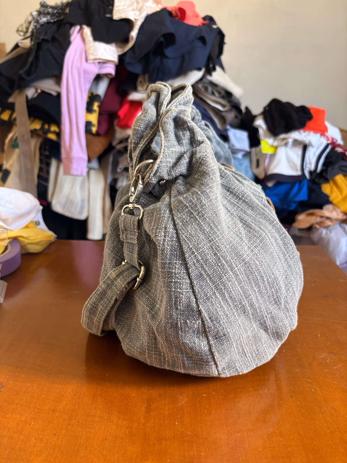 Grey linen handbag with flower, photo 3