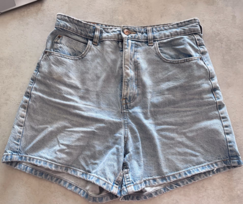 ZARA Light Wash Denim Mom Fit Shorts, photo 2