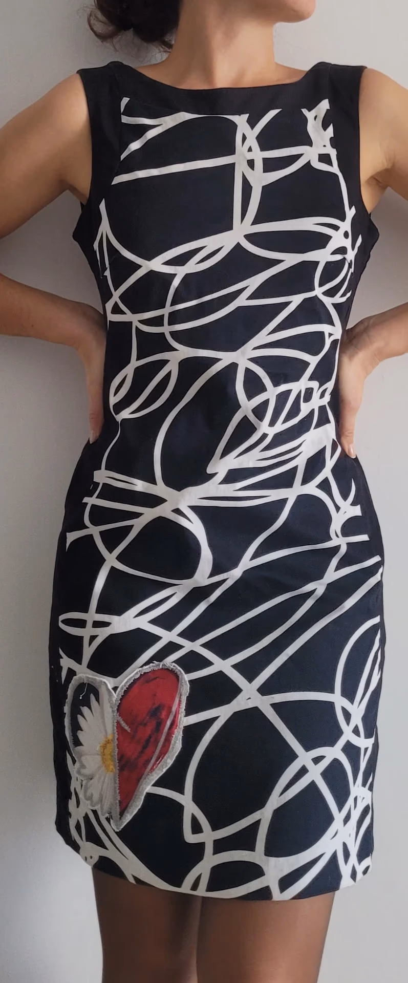 Vestido Desigual con estampado abstracto en blanco y negro, foto 3