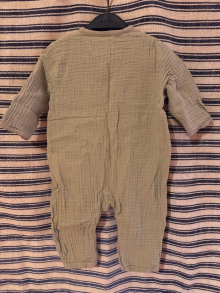 Olive green muslin baby romper, photo 2