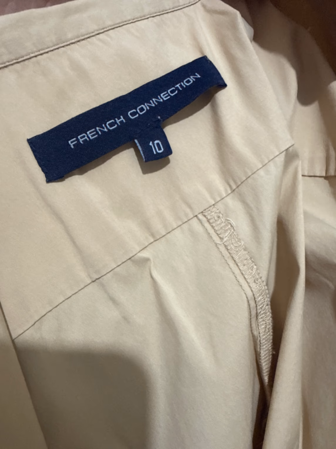 Camisa clássica de algodão bege, fotografia 3
