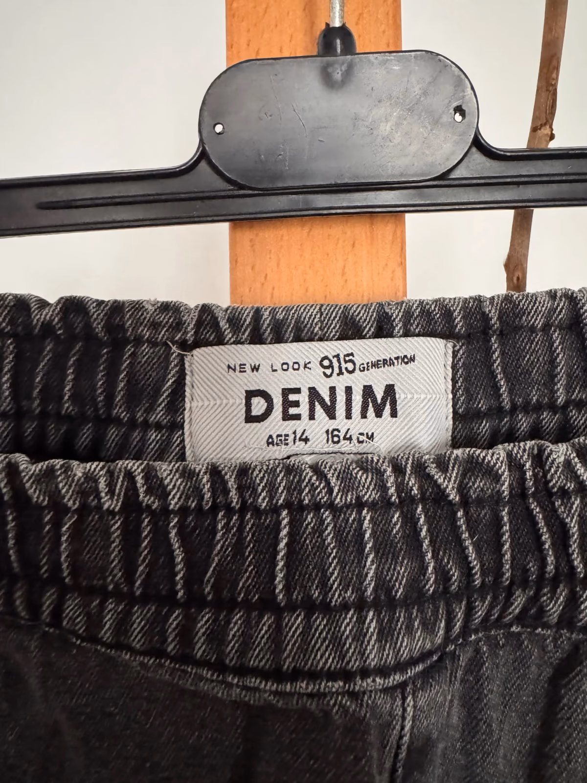 Pantalones cortos vaqueros negros con cintura elástica de New Look, foto 3