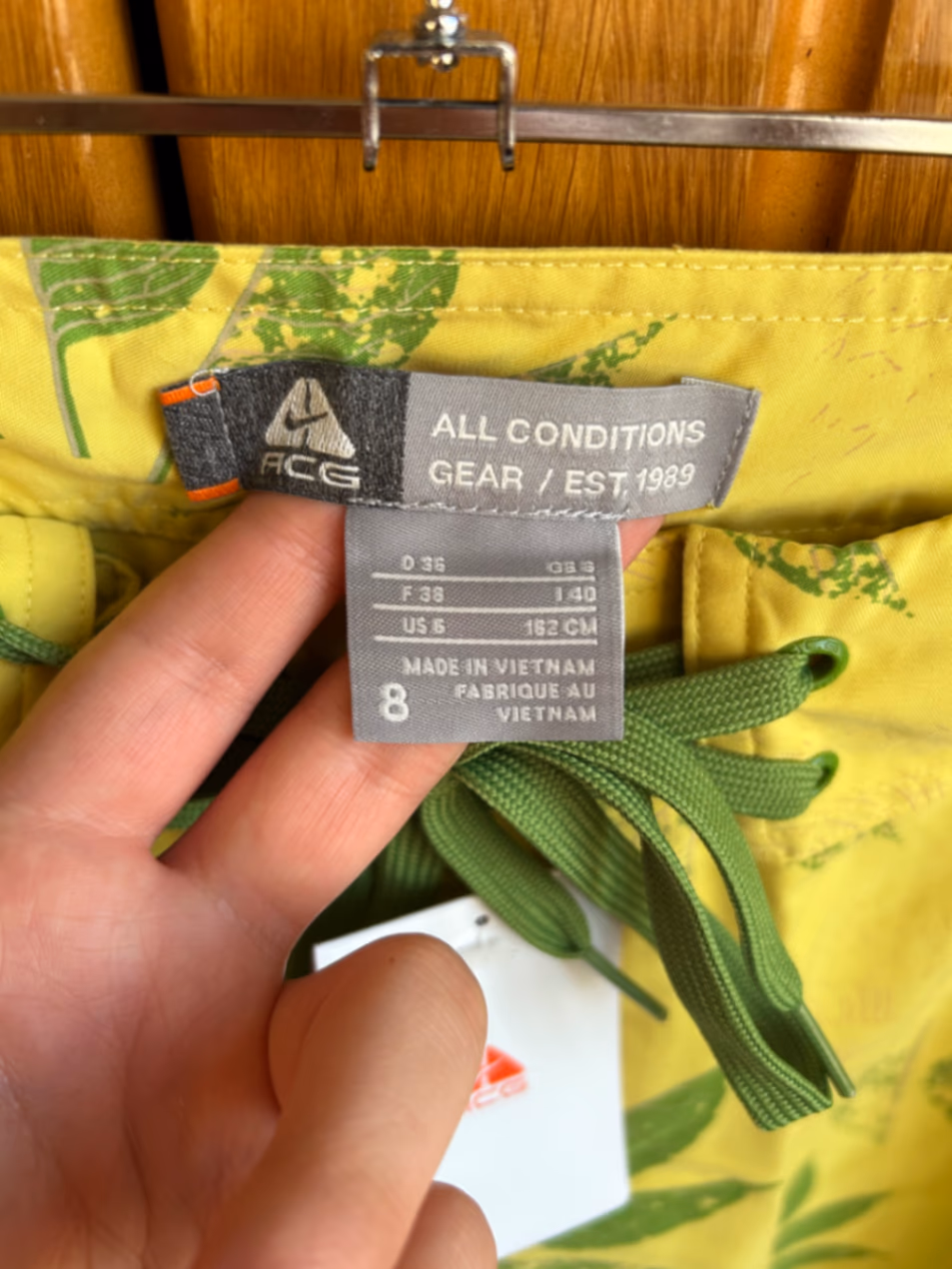Nike ACG Leaf Pattern Shorts, photo 3