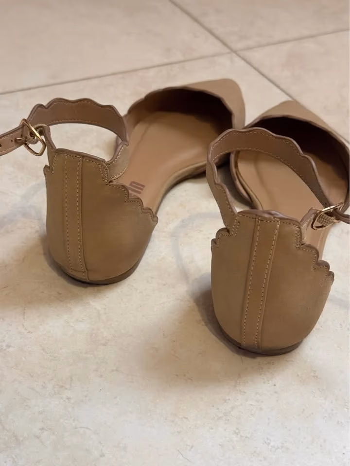 Beige Scalloped Ankle Strap Flats, photo 4