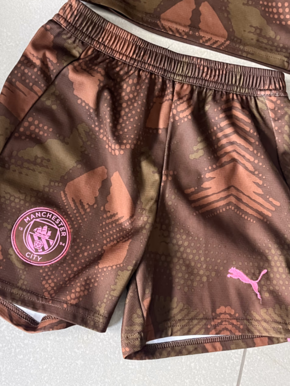 Football Shirt and Shorts, photo 3