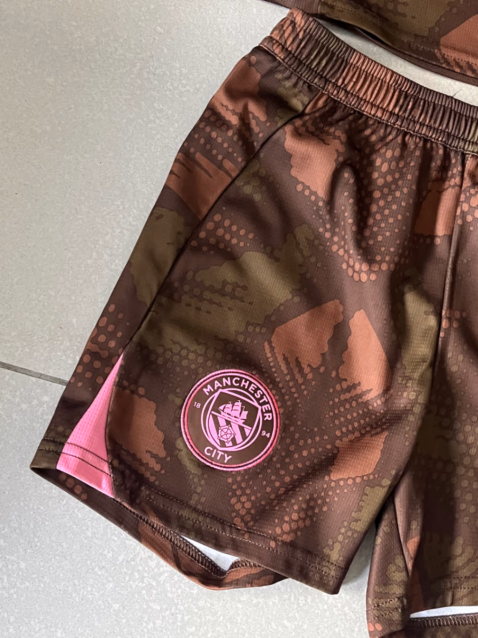 Football Shirt and Shorts, photo 6