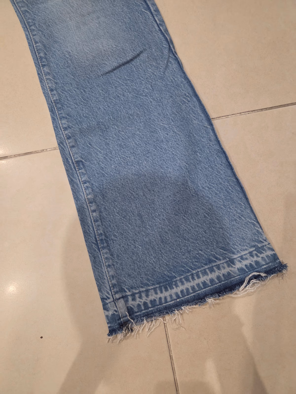 Zara high-waisted raw-hem jeans, photo 3