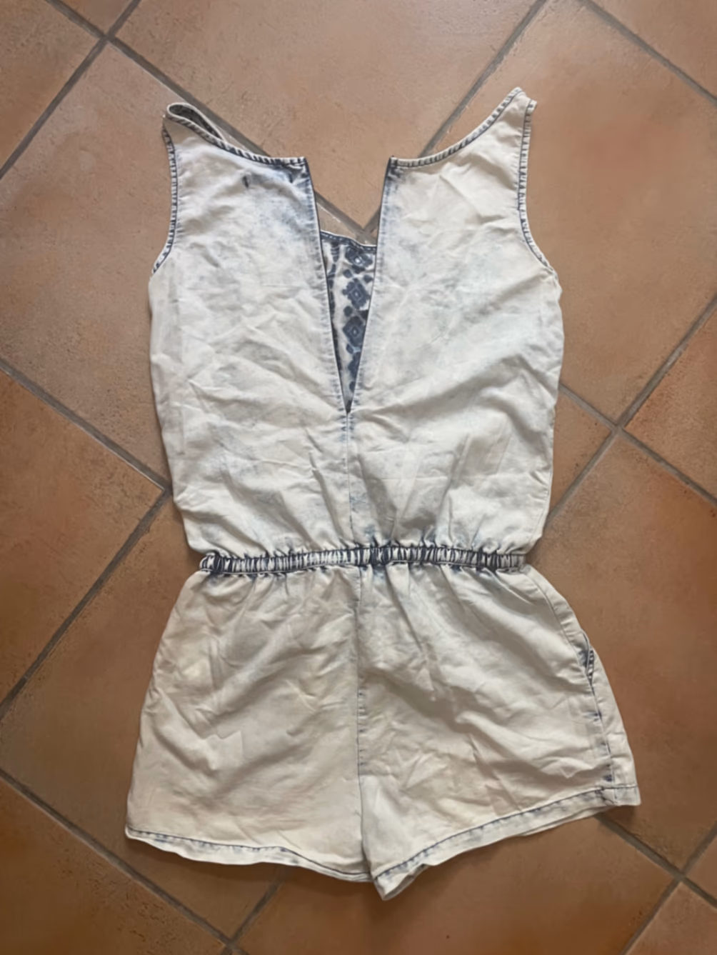 Patterned Romper Size M, photo 2